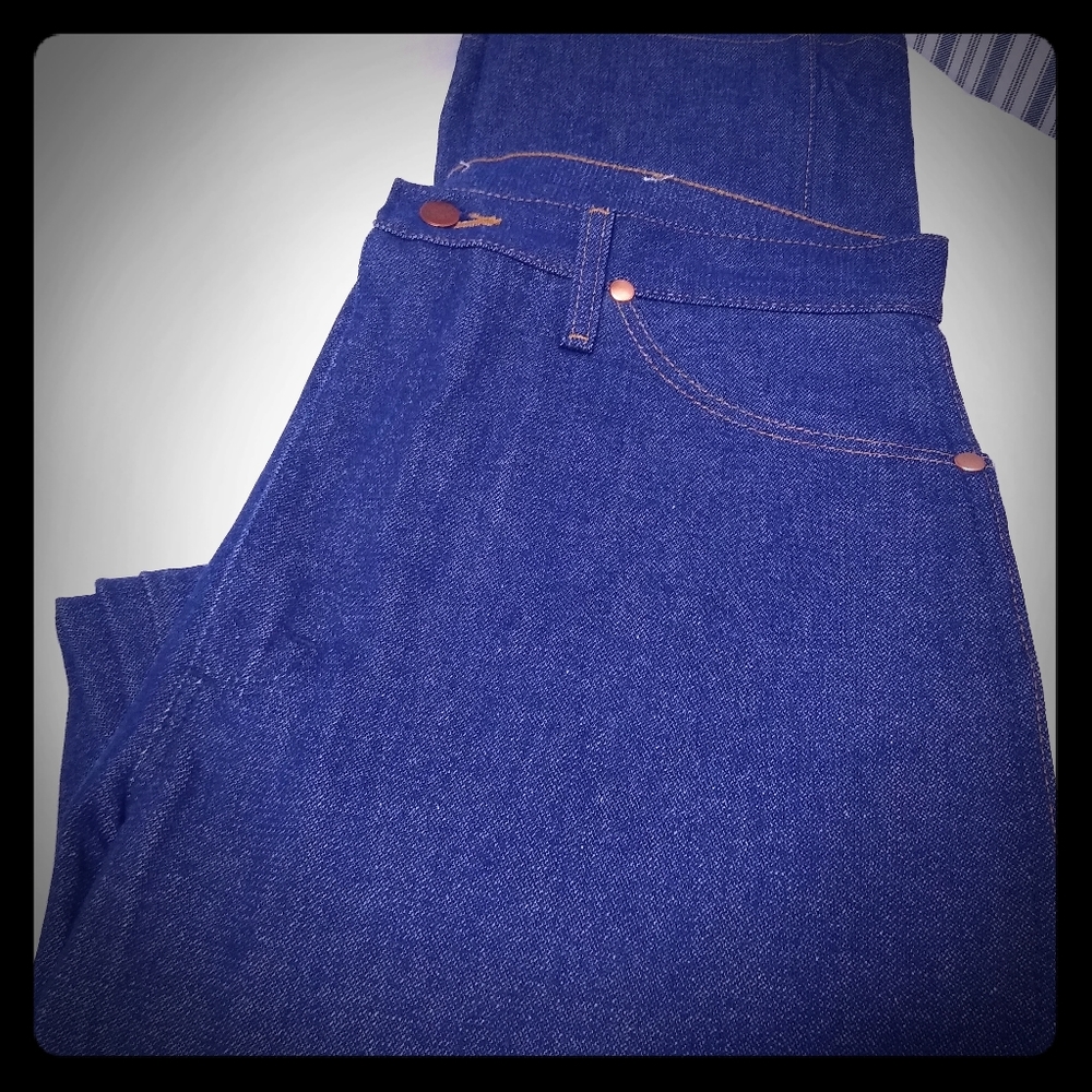 BNWOT men's wranglers 34 x 38
